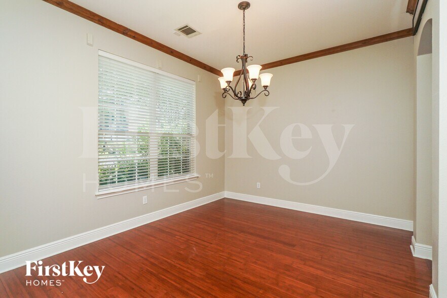 Building Photo - 20930 Pedregoso Ln