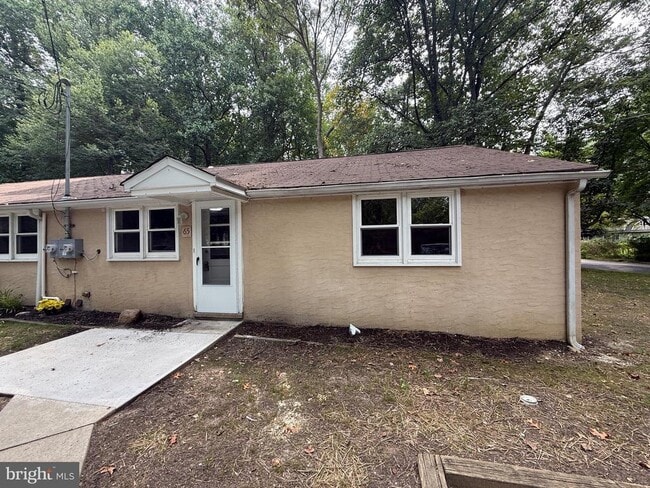 Primary Photo - 65 Springhill Rd