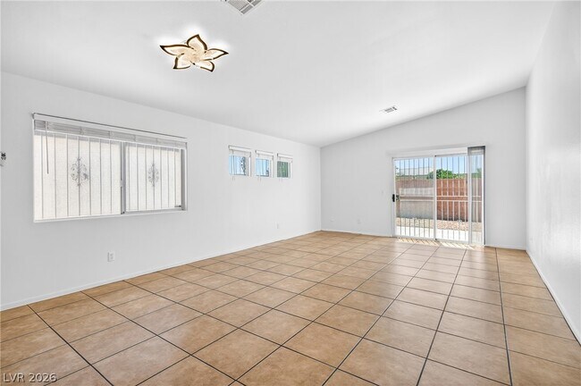 Building Photo - 5683 Halvern Ave