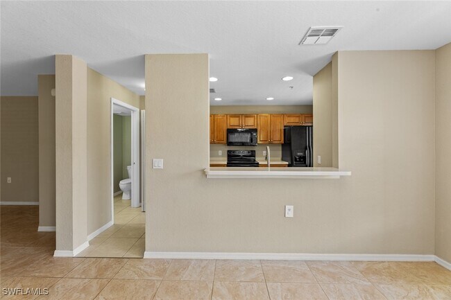 Building Photo - 9450 Ivy Brook Run