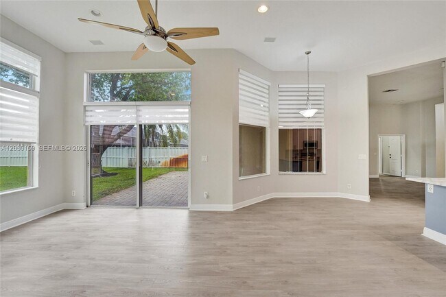 Building Photo - 6334 SW 192nd Ave