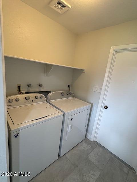 Building Photo - 1915 E Gemini Dr