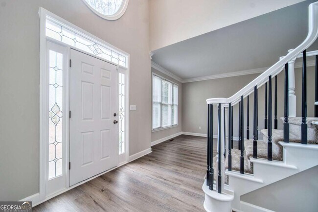 Building Photo - 2011 Town Lake Hills W