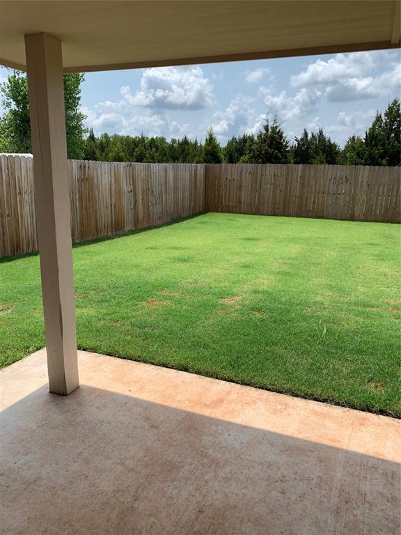 Building Photo - 202 Woodbriar Rd