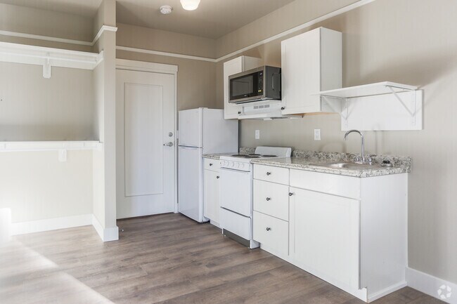 Interior Photo - Tabor Commons