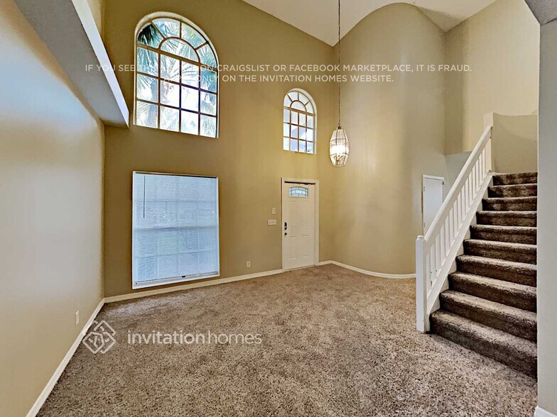 Building Photo - 3811 Jasmine Ln