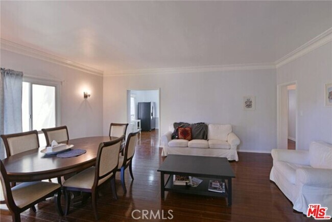 Building Photo - 9374 W Olympic Blvd