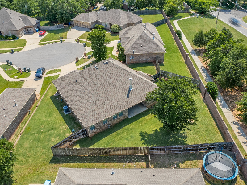 Building Photo - 2709 Pacifica Ln