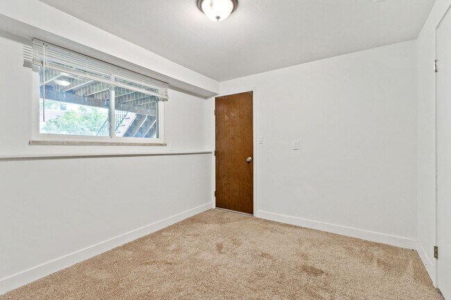 Building Photo - Updated 4-Bedroom Home