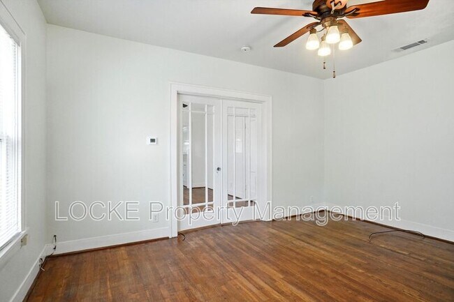 Building Photo - 1806 Clover Ln