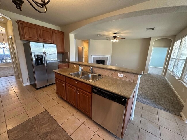 Building Photo - 401 Silent Spring Dr