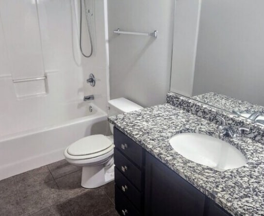 Building Photo - 7878 Cottonwood Ln