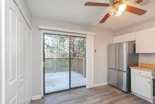 Building Photo - 3309 Falls Creek Dr