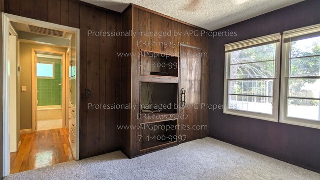 Building Photo - 1022 N Baker St