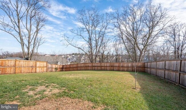 Building Photo - 103 Peking Ln