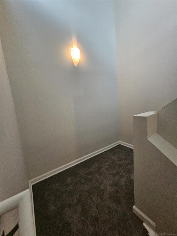 Building Photo - Downtown Mount Clemens Loft 2 Bedroom, 1 Bath Top Floor, Garage. Soaring 20-Foot Ceilings, Dramat...