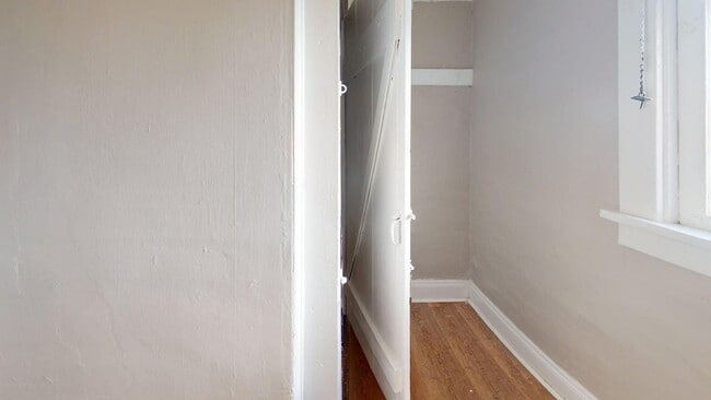 Building Photo - 2818 E 119th St