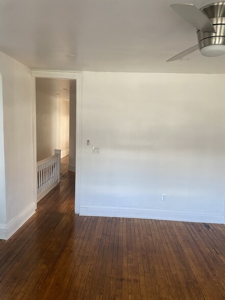 Building Photo - 5530 Walnut St