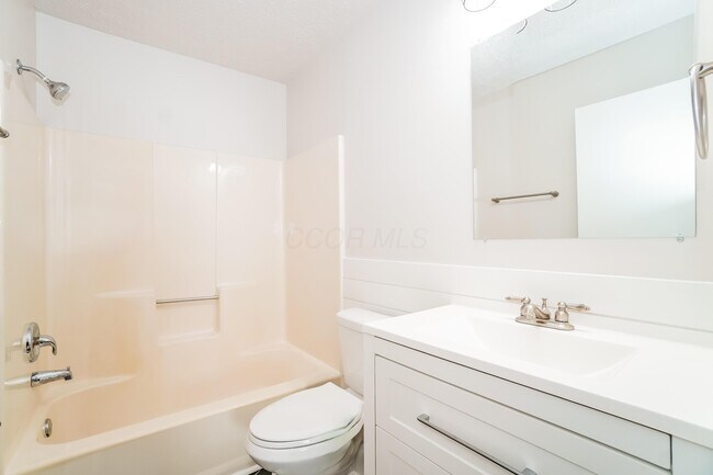 Building Photo - 4008 Thompson Ave