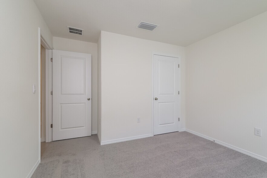 Building Photo - 8578 Triumph Cir