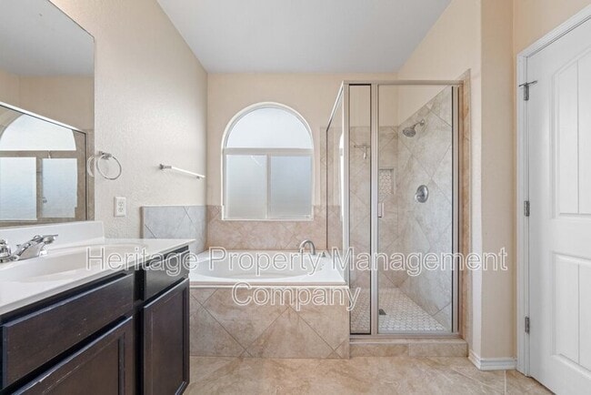 Building Photo - 6035 Hematite Rim