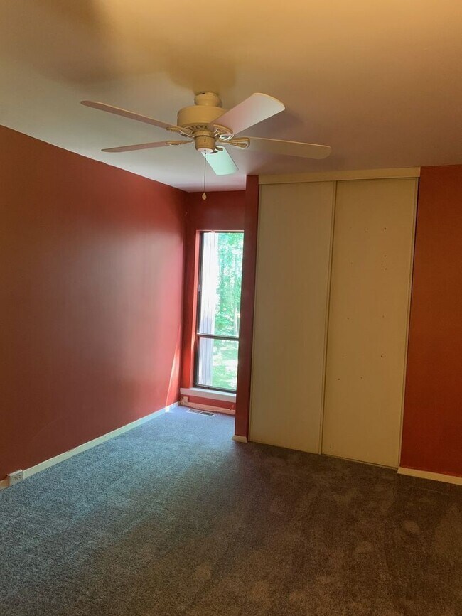 Building Photo - 11729 S Briar Patch Dr