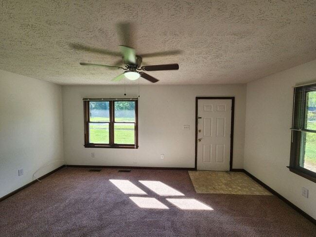 Building Photo - DUPLEX IN PRINCE GEORGE