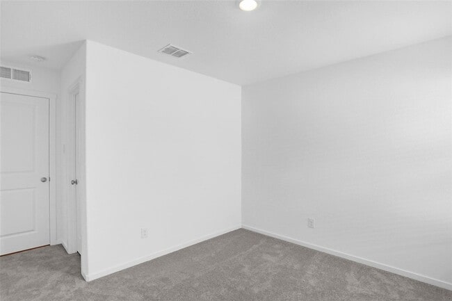 Building Photo - 818 Ginkgo Wy