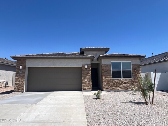 Building Photo - 15618 W Desert Hollow Dr