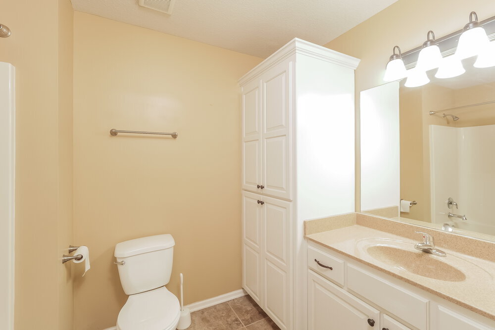 Building Photo - 705 Hibiscus Cir
