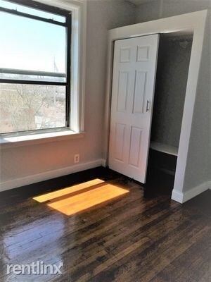 Building Photo - 209 W 242nd St