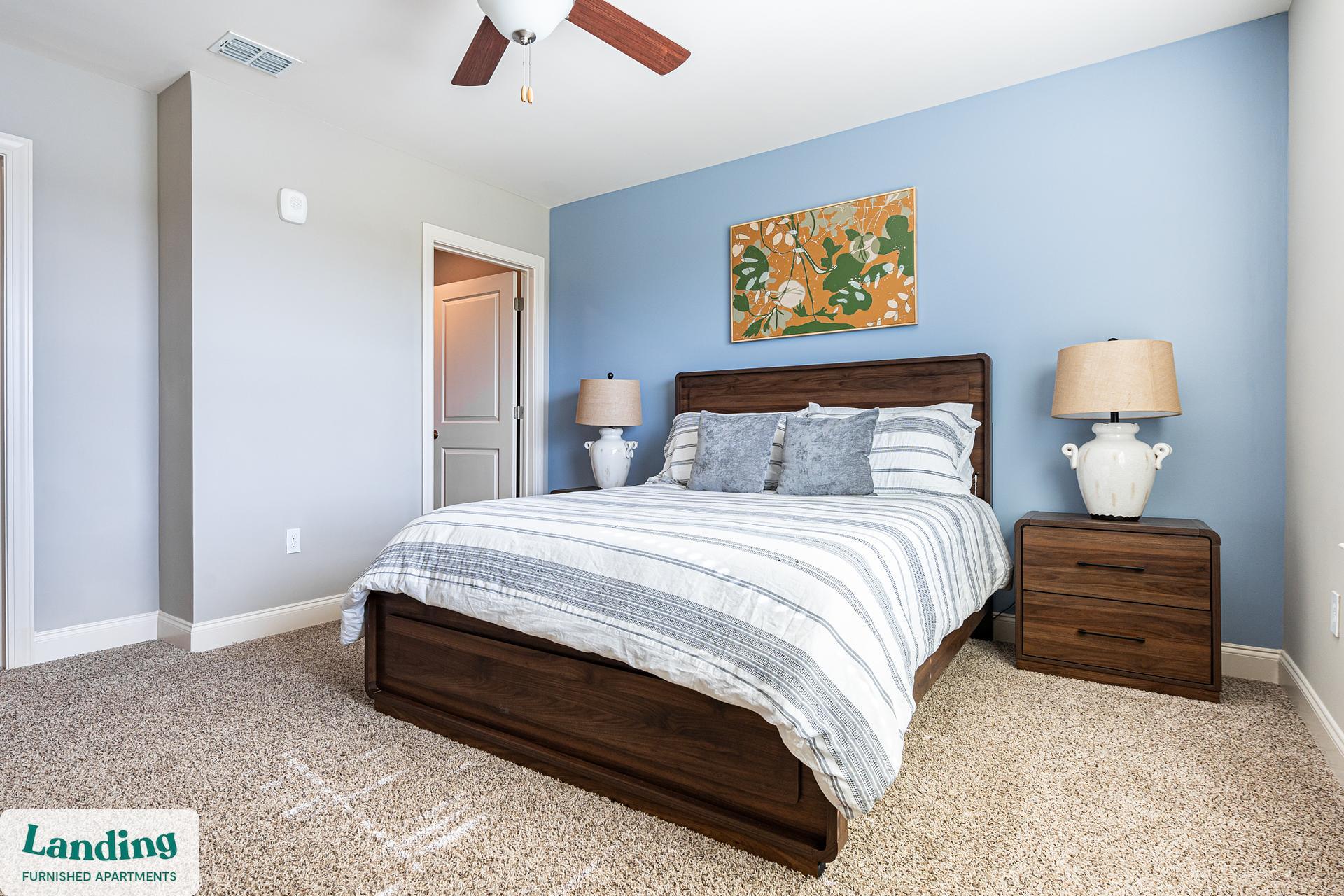 Building Photo - 305 Laredo Dr