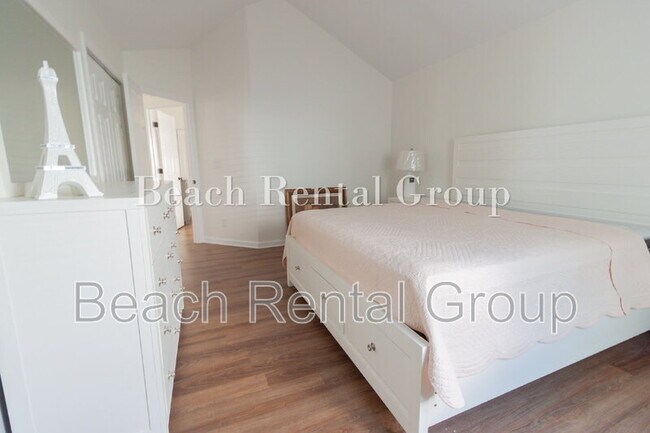 Building Photo - 818 Keel Ct