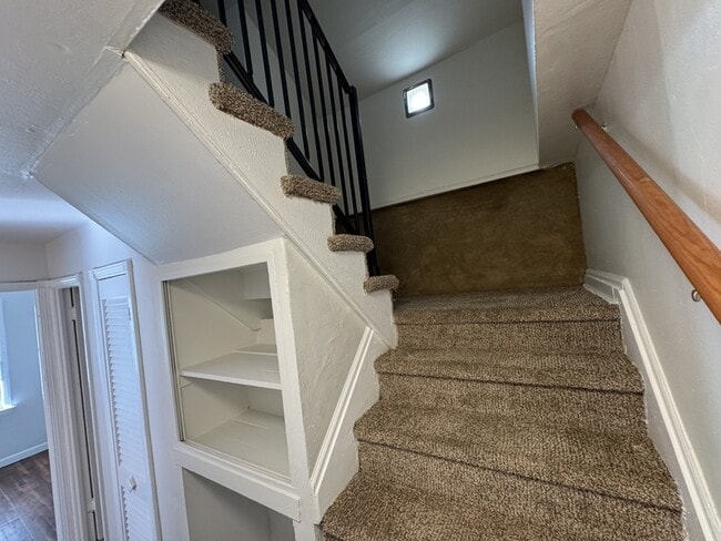 Building Photo - 13506 Bennington Ave