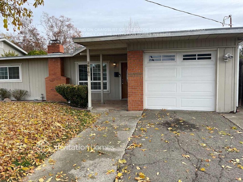 Building Photo - 2816 Glenside Dr