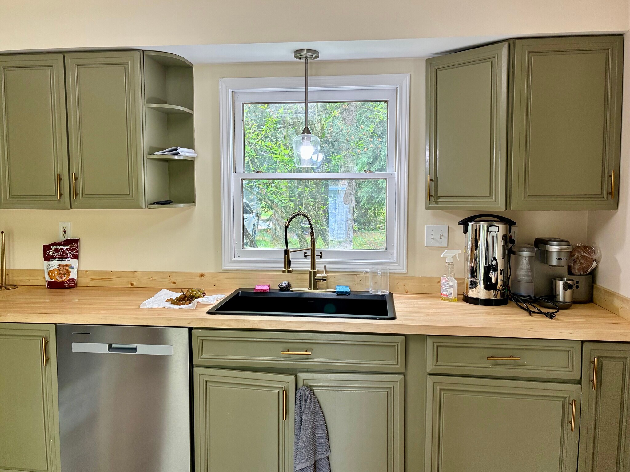 Building Photo - 22325 Fairmount Blvd