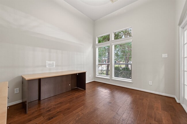 Building Photo - 5215 Field Briar Ln