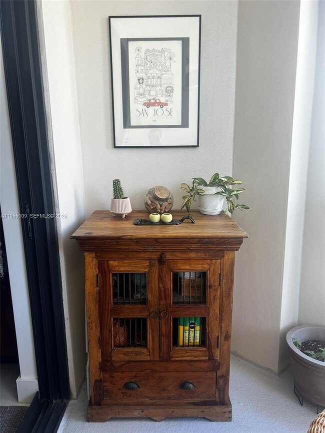 Building Photo - 301 Altara Ave