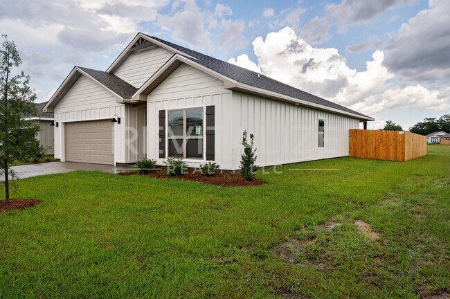 Building Photo - 14567 Dayton Cir
