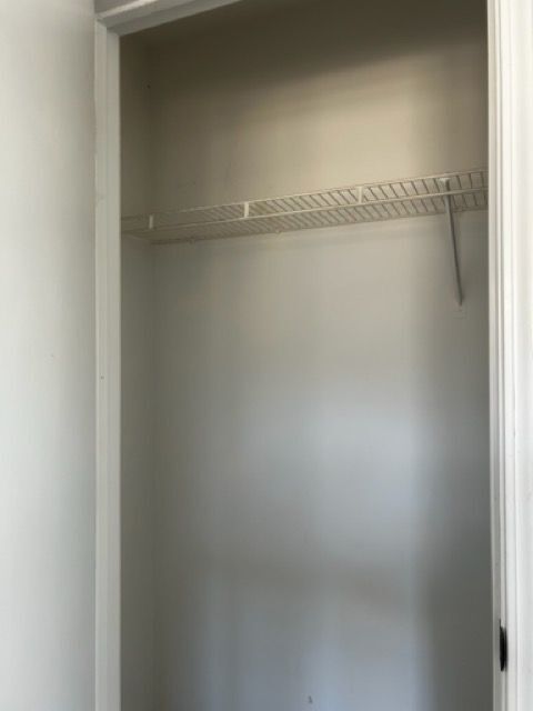 Building Photo - 1050 Dogwood Park Dr