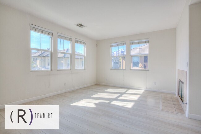 Building Photo - A Stunning Two-Story 2 Bed 2 Bath Home nea...