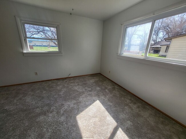Building Photo - Home in Riverton