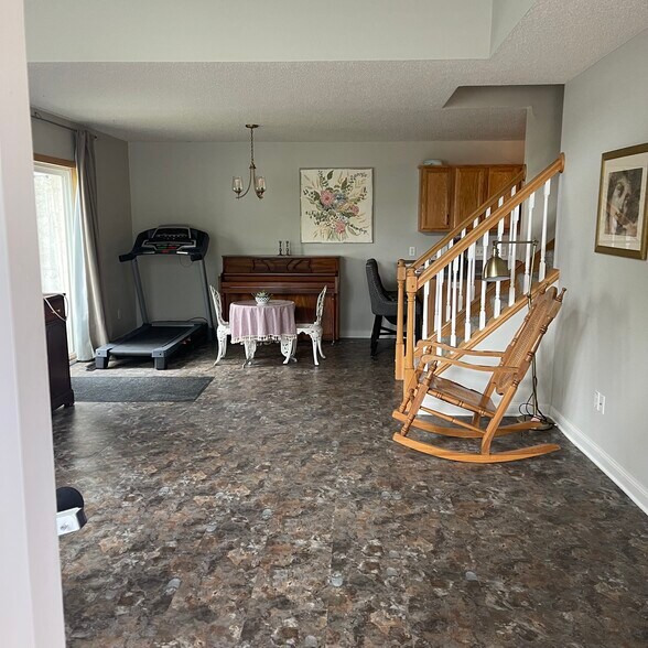 Building Photo - 5420 Fawn Meadow Curv SE