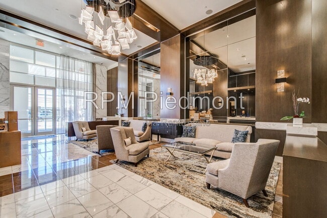 Building Photo - 1820 Peachtree Rd NW
