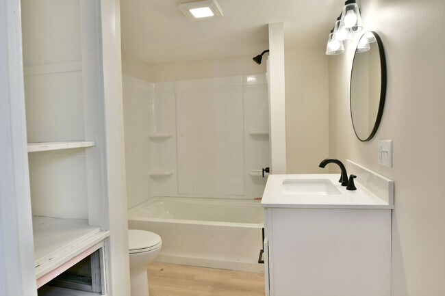 Building Photo - 310/312 Prospect St