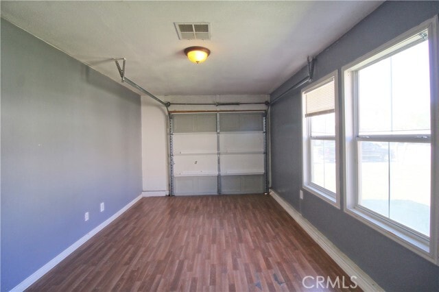 Building Photo - 28422 Belleterre Ave