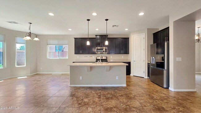 Building Photo - 20737 W Valley View Dr