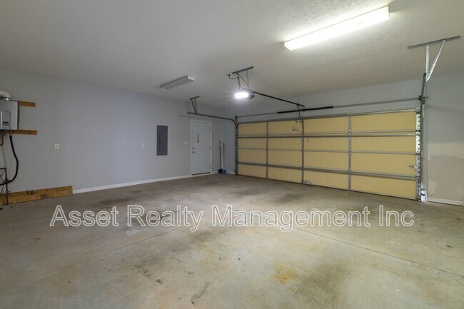 Building Photo - 1217 Dreamview Ln