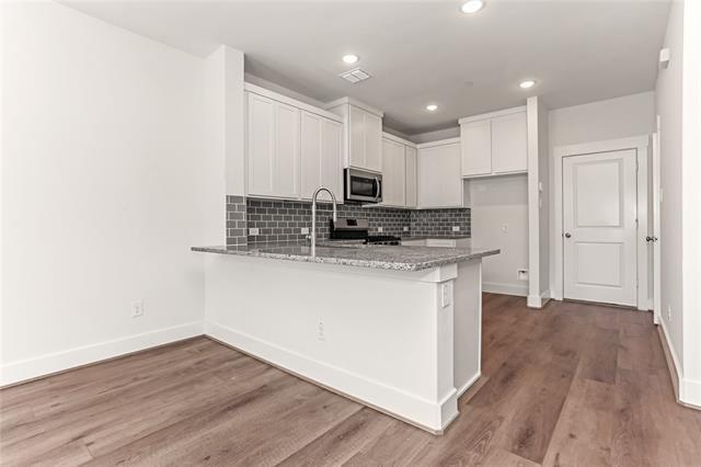Building Photo - 7725 Reis Ln