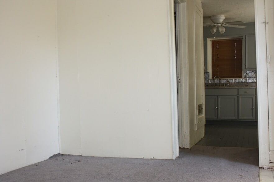 Building Photo - 2118 26th St